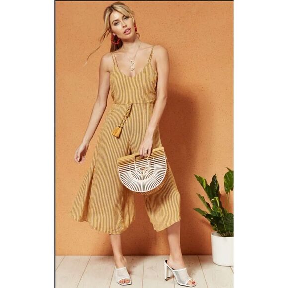 Band of Gypsies Paris Mustard Yellow Striped Culotte Jumpsuit Size M/ pristine - Picture 1 of 9